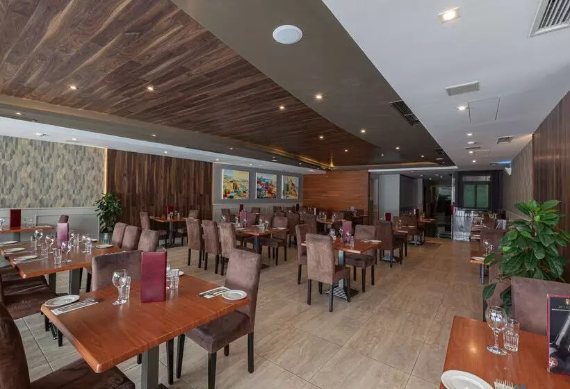 استراحتگاه Pergola Hotel & Spa