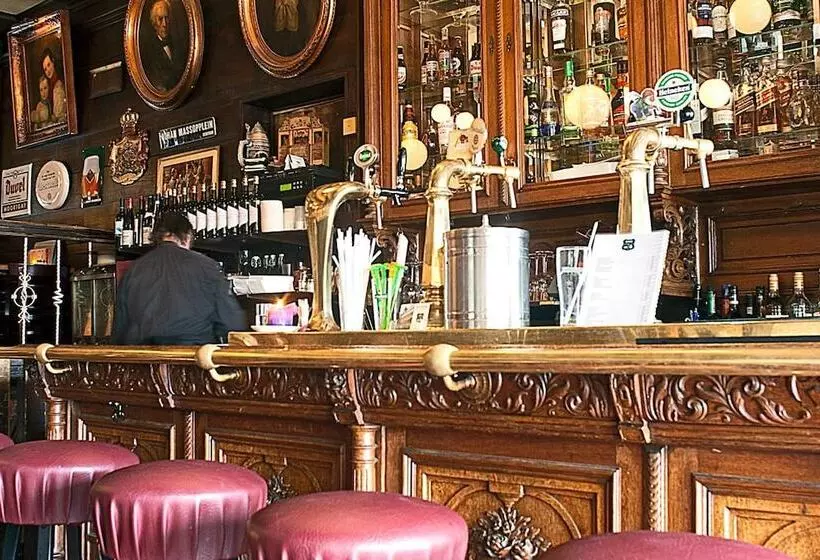 Отель Prins Hendrik