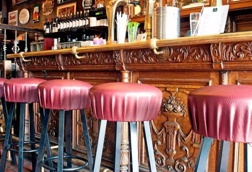 فندق Prins Hendrik