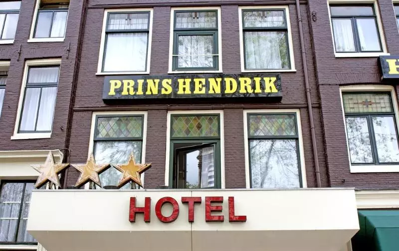 Отель Prins Hendrik