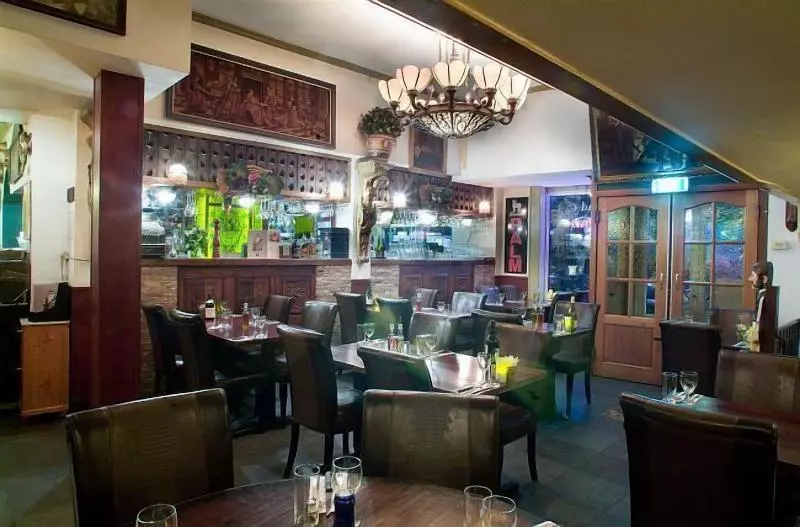 Отель Prins Hendrik