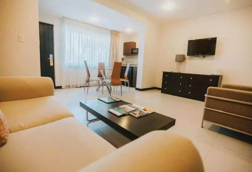 Talk Of The Town Beach Hotel & Beach Club By Gh Hoteles