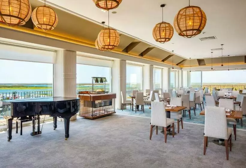 هتل AP Eva Senses