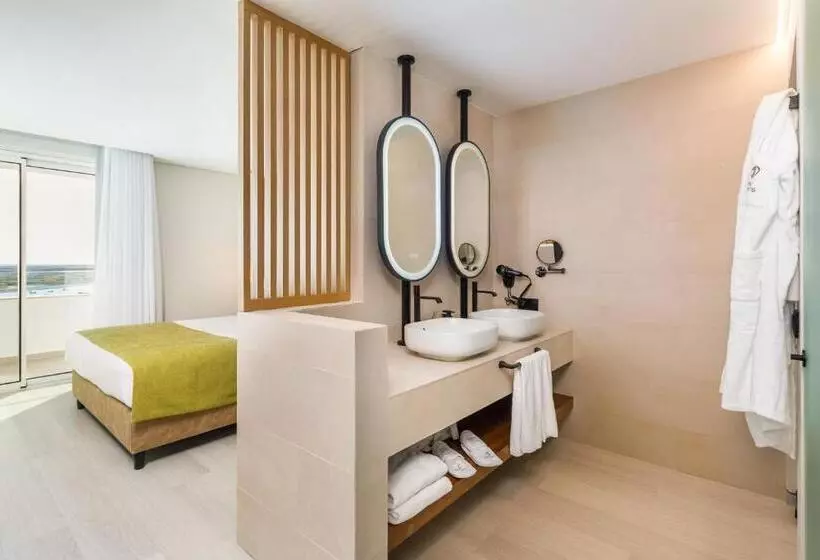 هتل AP Eva Senses