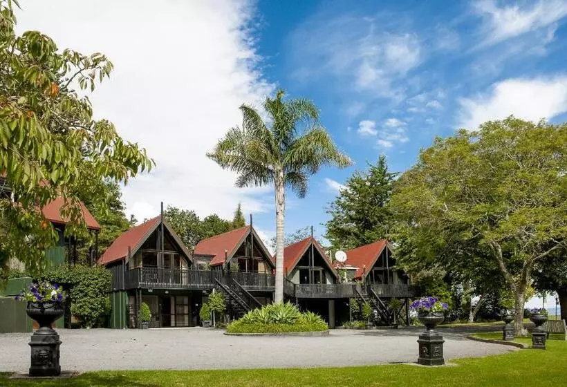 فندق Coastal Motor Lodge