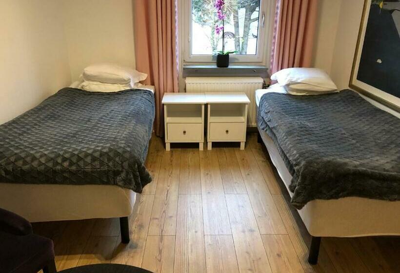 Saras Hotel Fd Amadeus