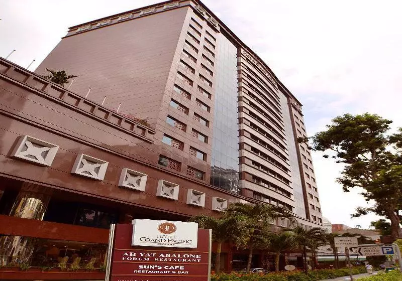 هتل Grand Pacific