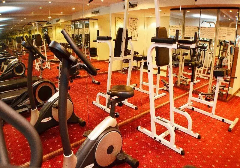 هتل Grand Pacific