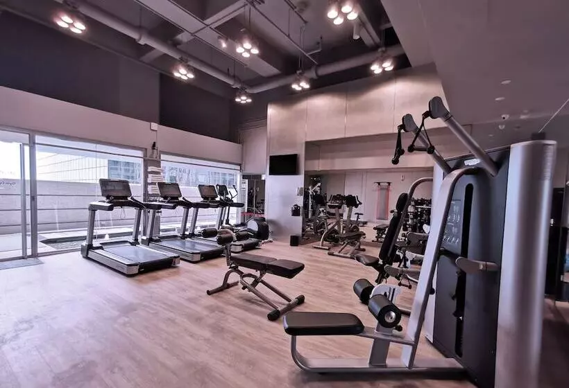 M Hotel Singapore City Centre