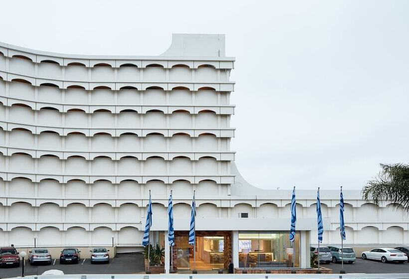 First Group Breakers Resort   Official