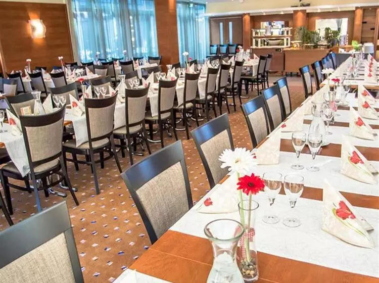 هتل Haaga Central Park