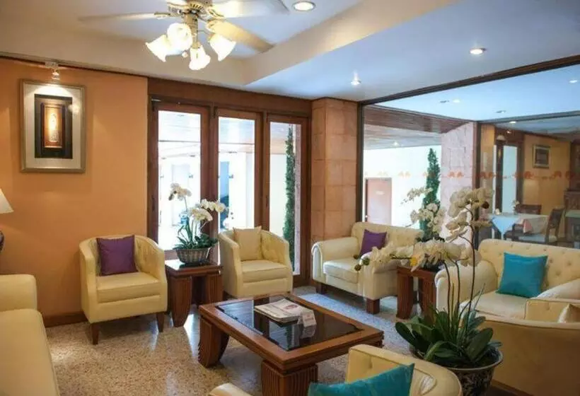 Lido Beach Hotel Pattaya