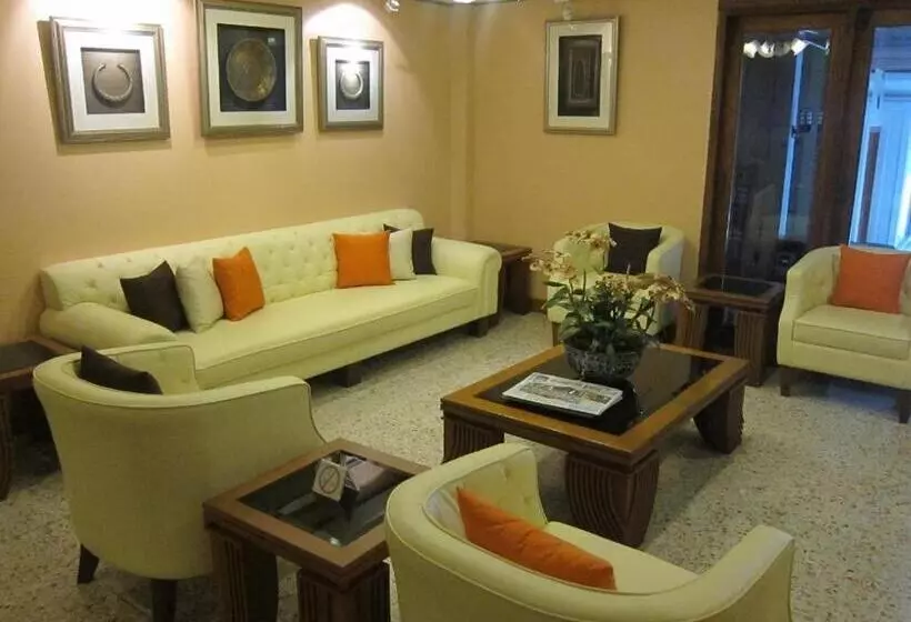 Lido Beach Hotel Pattaya