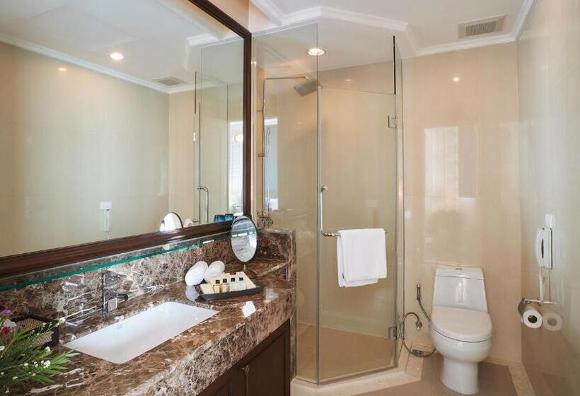 هتل The Rose Residence, Bangkok