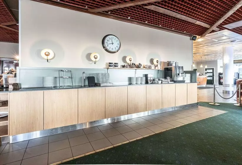 هتل Scandic Oulu Station