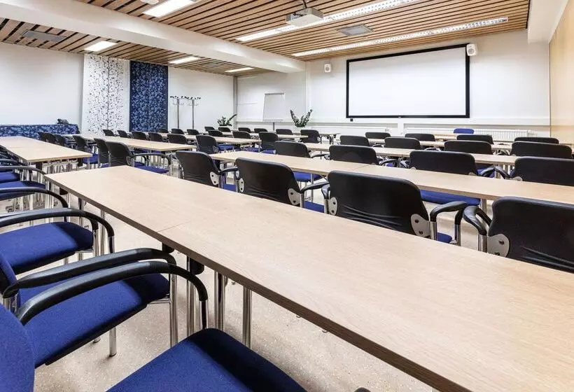 هتل Scandic Oulu Station