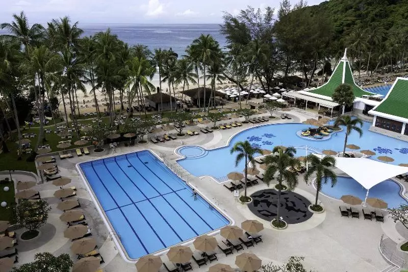 Le Meridien Phuket Beach Resort