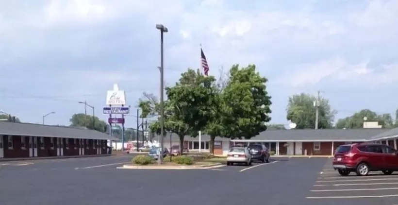 Bay Motel