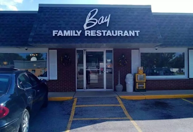 Bay Motel