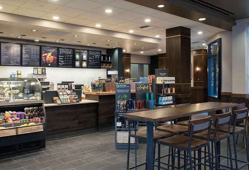 هتل Amway Grand Plazacurio Collection By Hilton