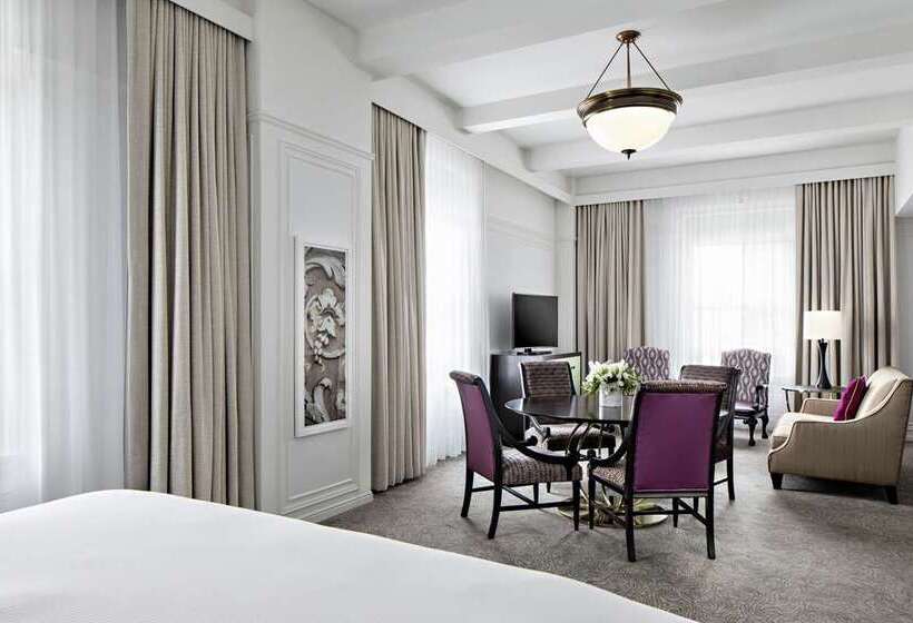 هتل Amway Grand Plazacurio Collection By Hilton