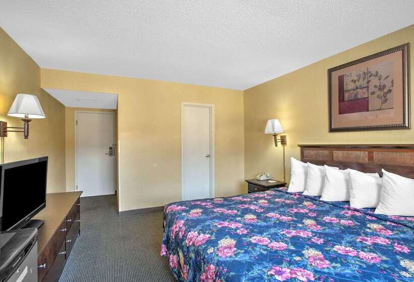 בית מלון כפרי Days Inn By Wyndham Auburn/finger Lakes Region