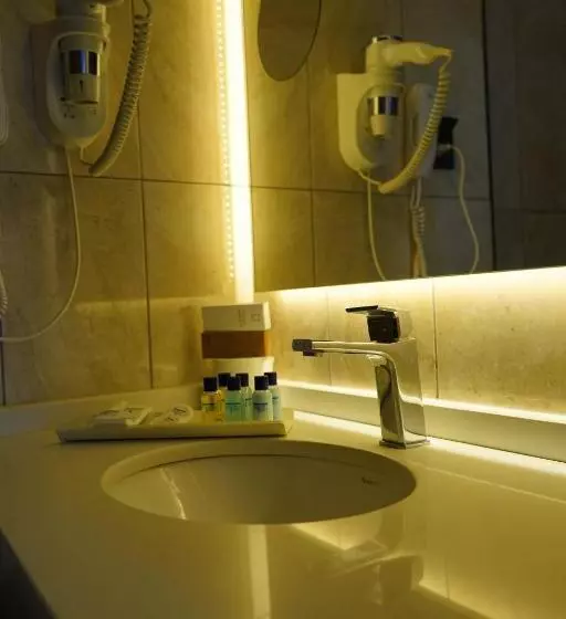 هتل Kirci Thermal & Spa