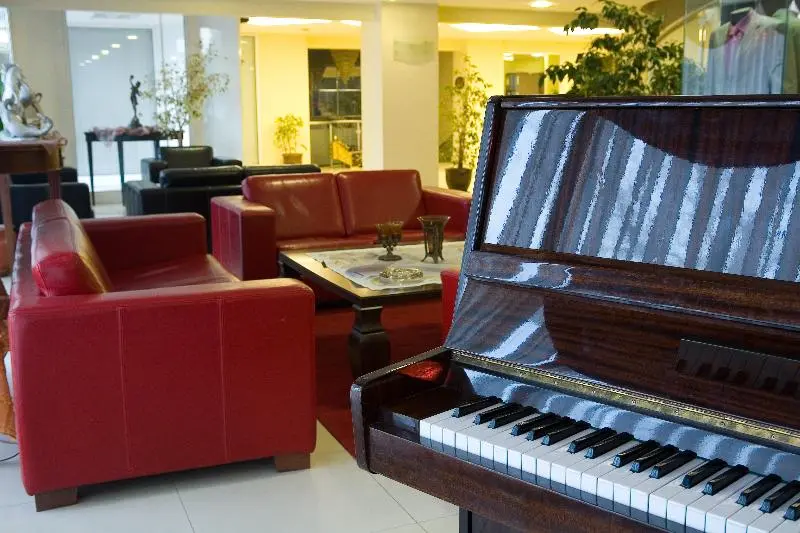 هتل Kirci Thermal & Spa