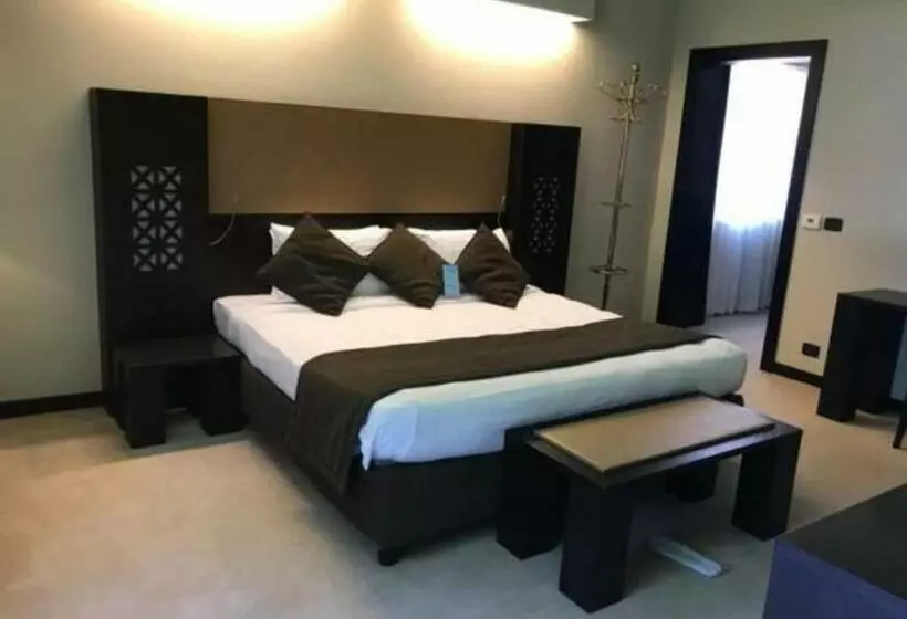 هتل Lake Victoria