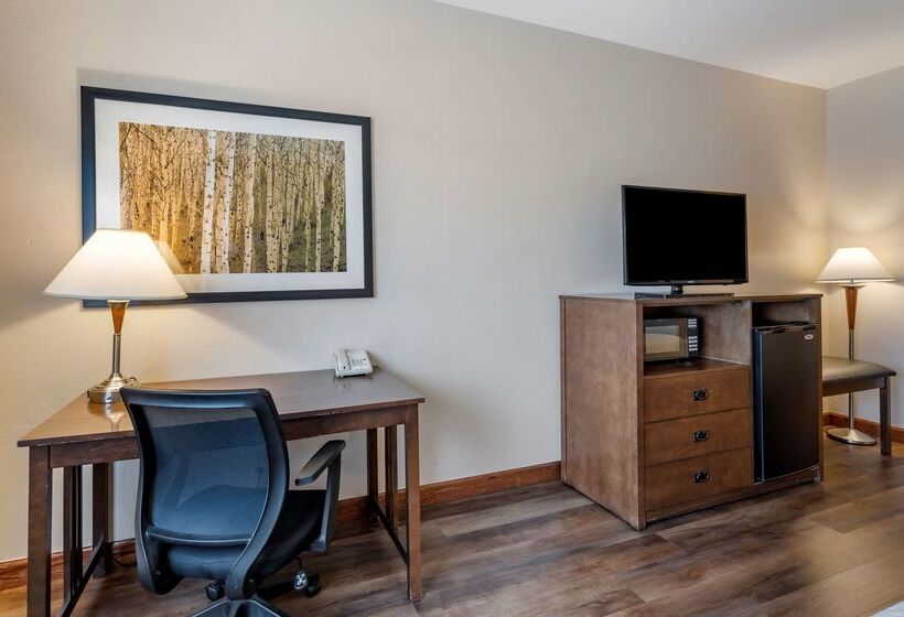 בית מלון כפרי Best Western Desert Inn