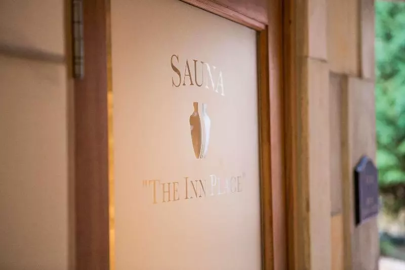 Отель Best Western Dry Creek Inn