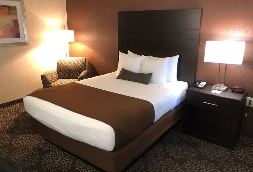 Best Western Innsuites Tucson Foothills Hotel & Suites