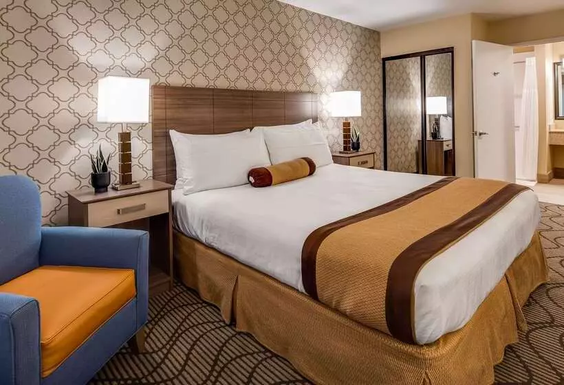 酒店 Best Western Plus Heritage Inn