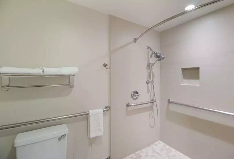 Отель Best Western Woodland Hills