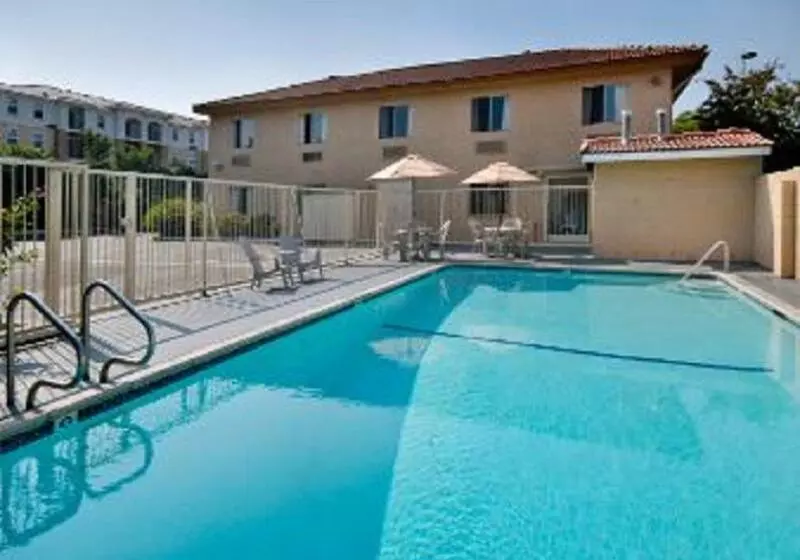 Отель Buena Park Inn