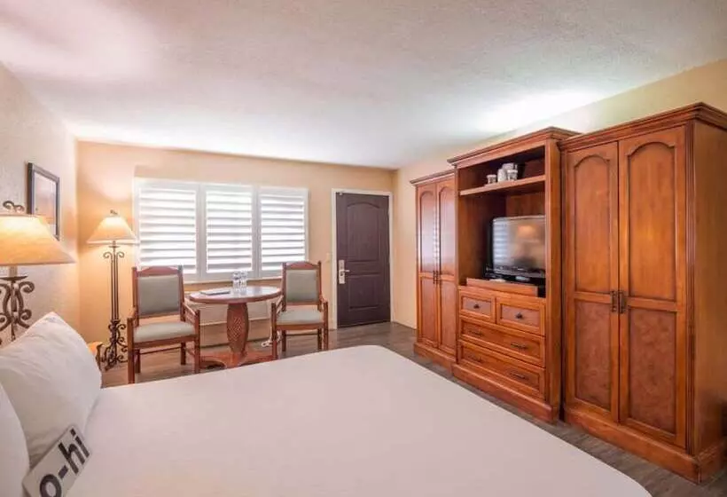 Отель Casa Ojai Inn