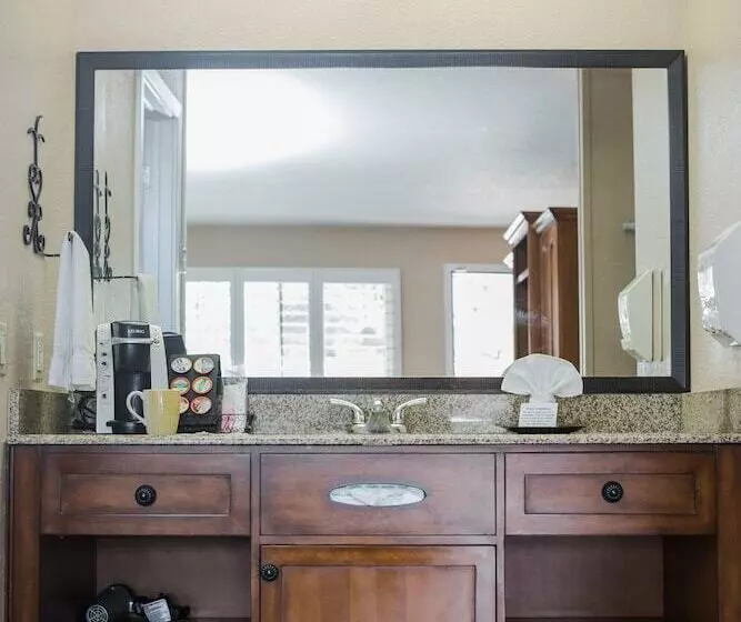 Отель Casa Ojai Inn