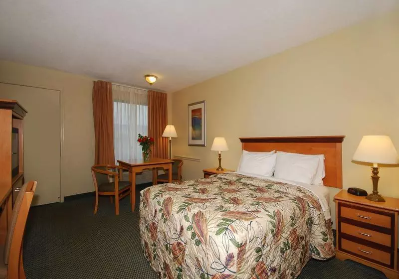 Отель Econo Lodge Whiteville