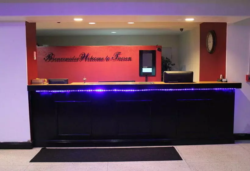 ホテル Executive Inn & Suites Of Tucson