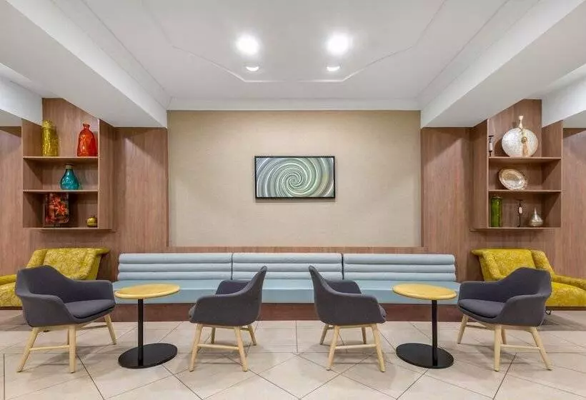 酒店 Holiday Inn & Suites Pittsfield Berkshires, An Ihg