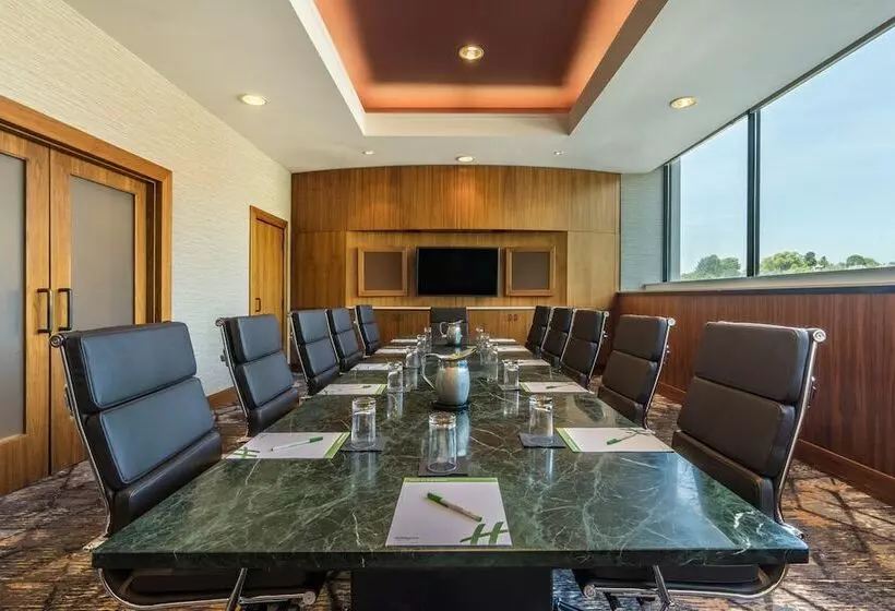 酒店 Holiday Inn & Suites Pittsfield Berkshires, An Ihg