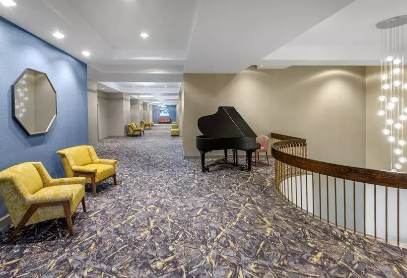 酒店 Holiday Inn & Suites Pittsfield Berkshires, An Ihg