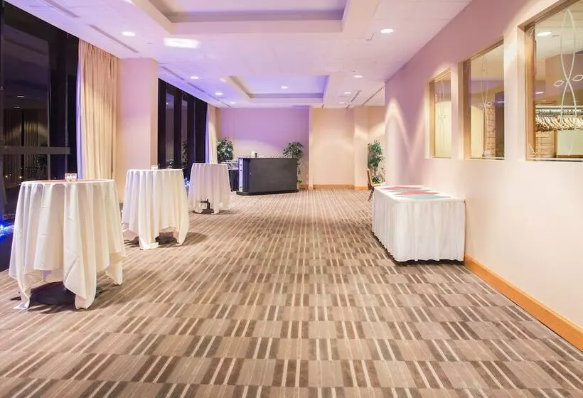 酒店 Holiday Inn & Suites Pittsfield Berkshires, An Ihg