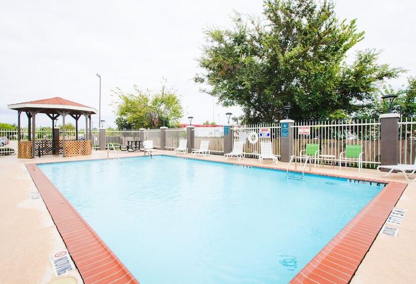 هتل Palacio Royale Inn Signature Katy