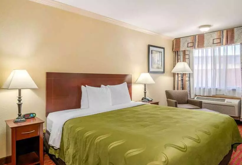 هتل Quality Inn Klamath Falls  Crater Lake Gateway
