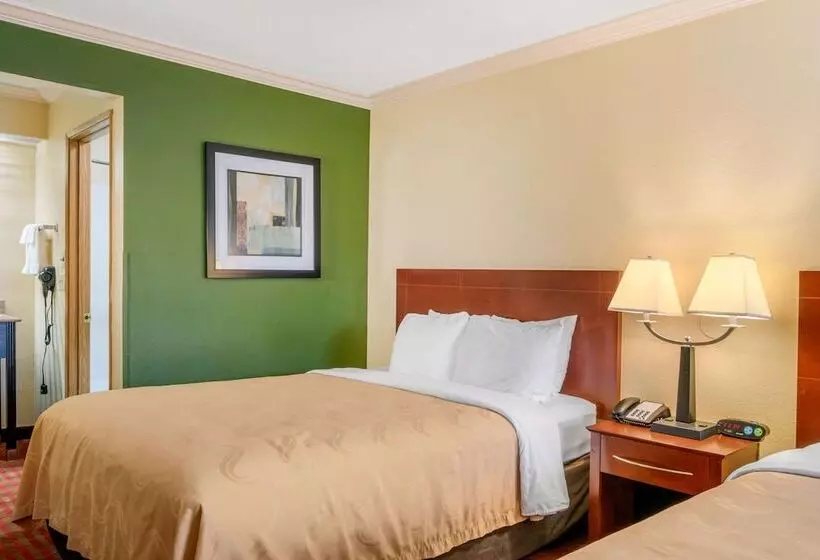 هتل Quality Inn Klamath Falls  Crater Lake Gateway