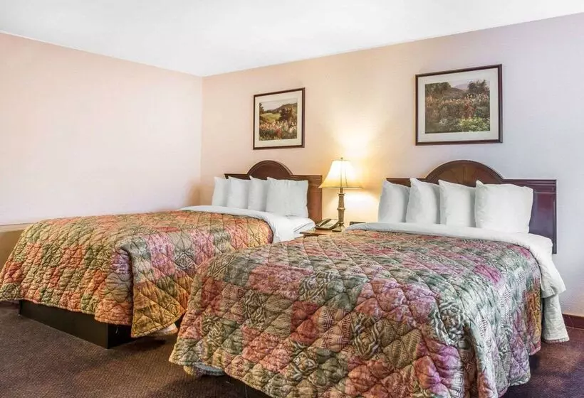 Отель Quality Inn & Suites Cameron Park Shingle Springs