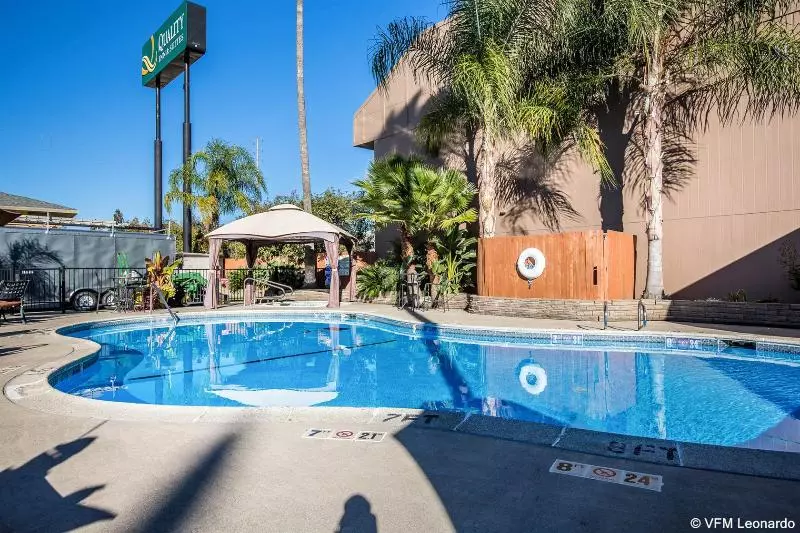 Отель Quality Inn & Suites Cameron Park Shingle Springs