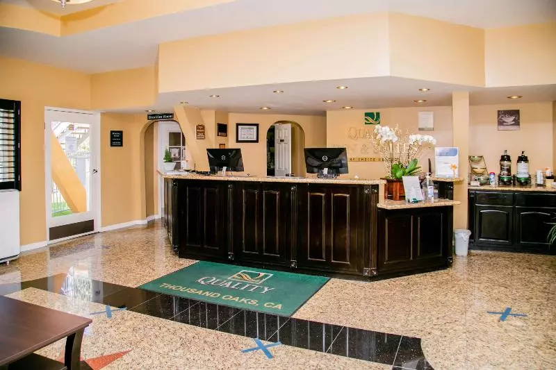 酒店 Quality Inn & Suites Thousand Oaks   Us101