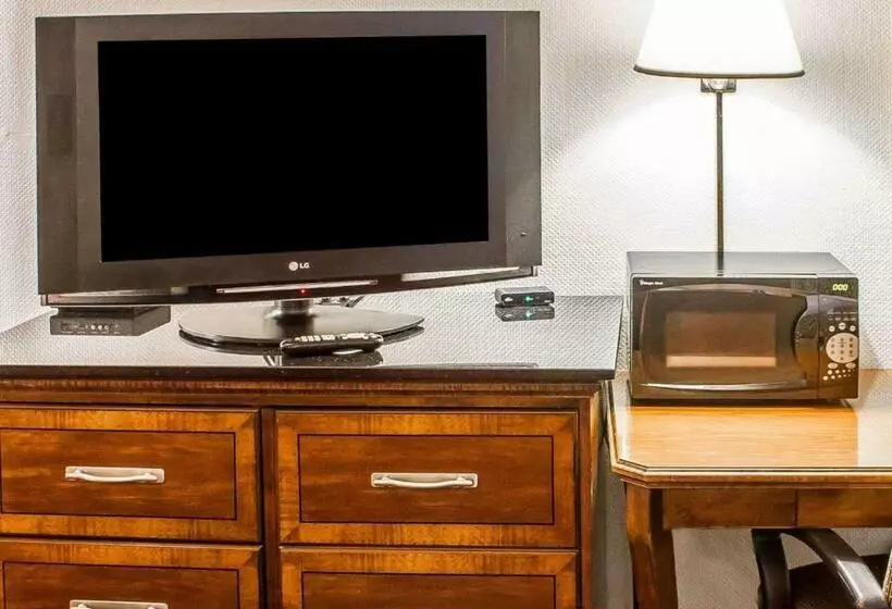 فندق Rodeway Inn & Suites Roseburg